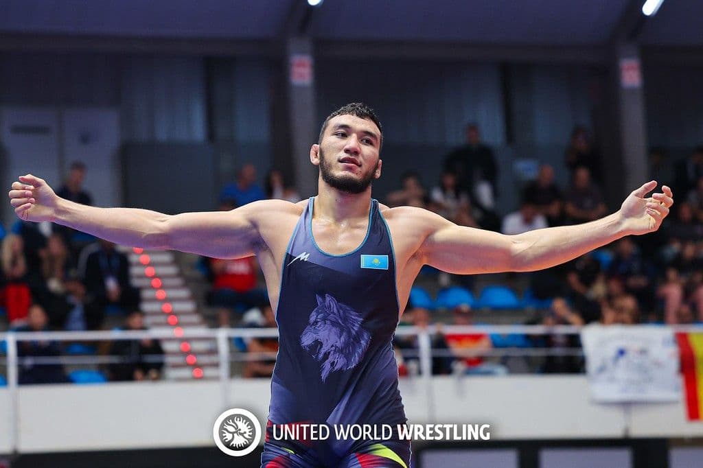 Борец вольного стиля Ризабек Айтмухан стал чемпионом мира среди молодежи 