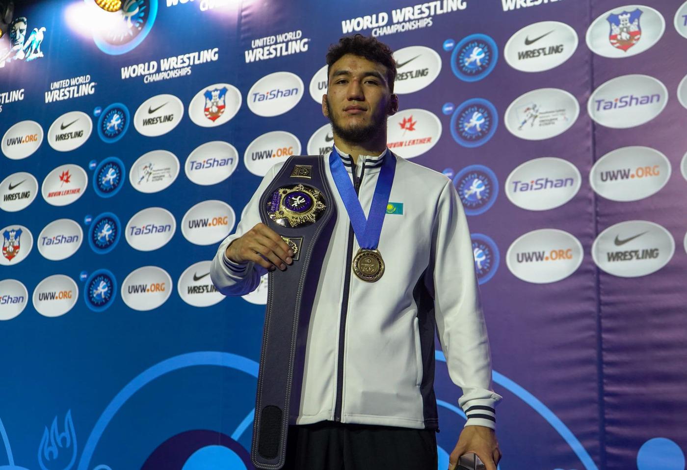 Первый чемпион мира!