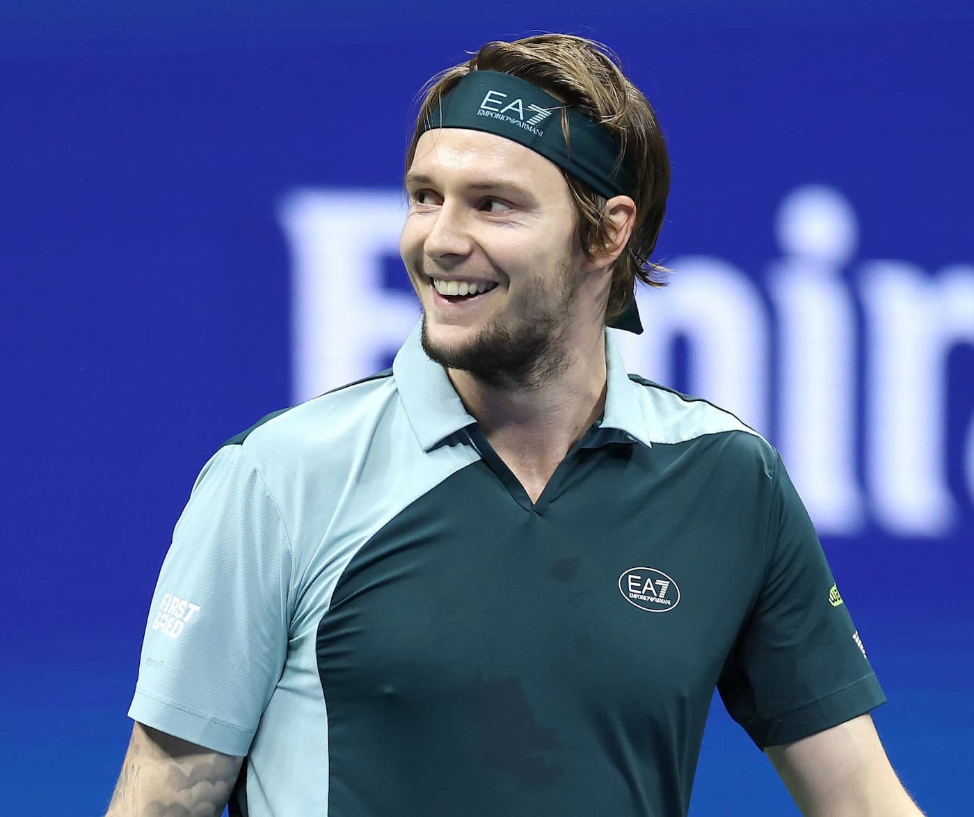 Рыбакина и Бублик пробились во вторую неделю US Open