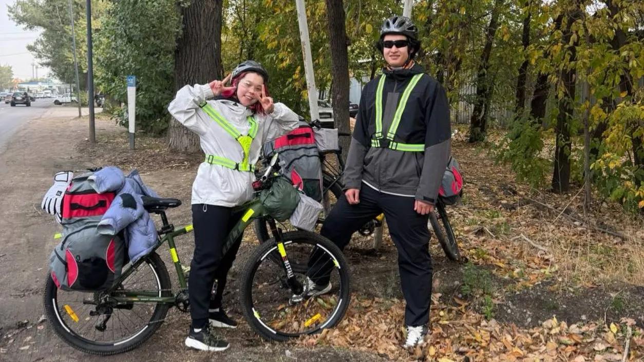 Мировое турне продолжается