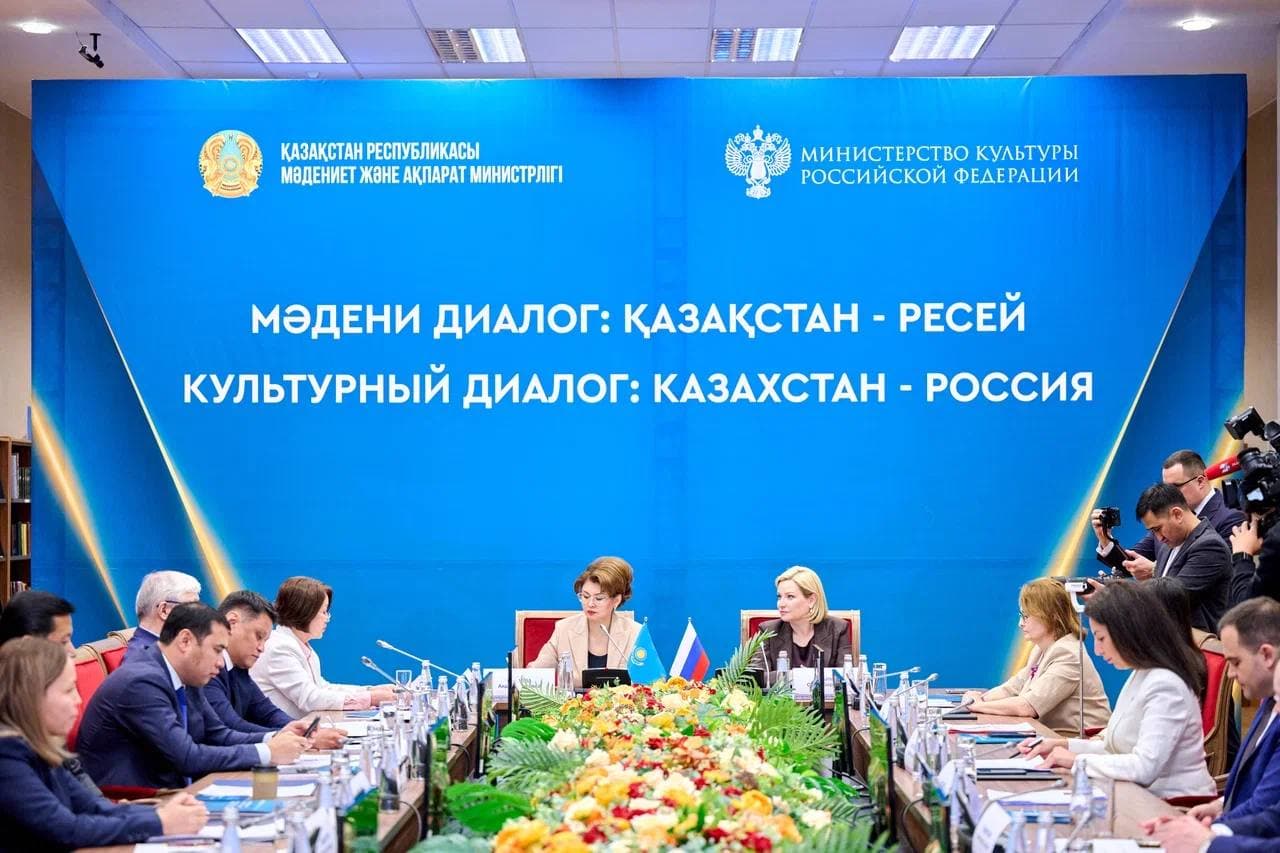 В Астане прошел круглый стол творческой и научной интеллигенции России и Казахстана 
