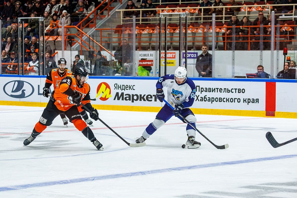 Проиграли прямому конкуренту