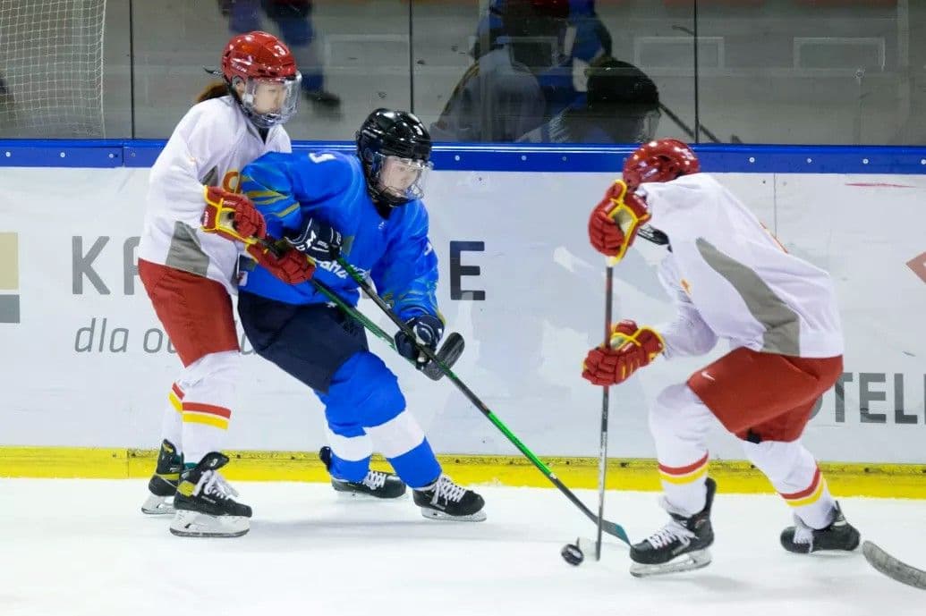 Казахстан уступил Китаю перед домашним чемпионатом Азии