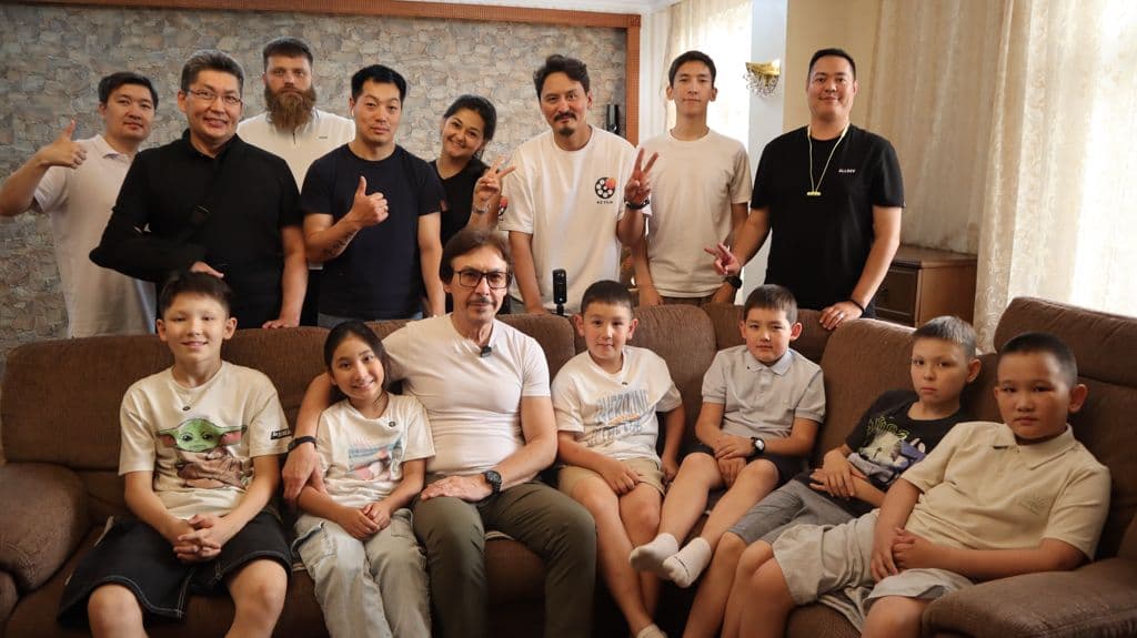 Дети — детям и о детях