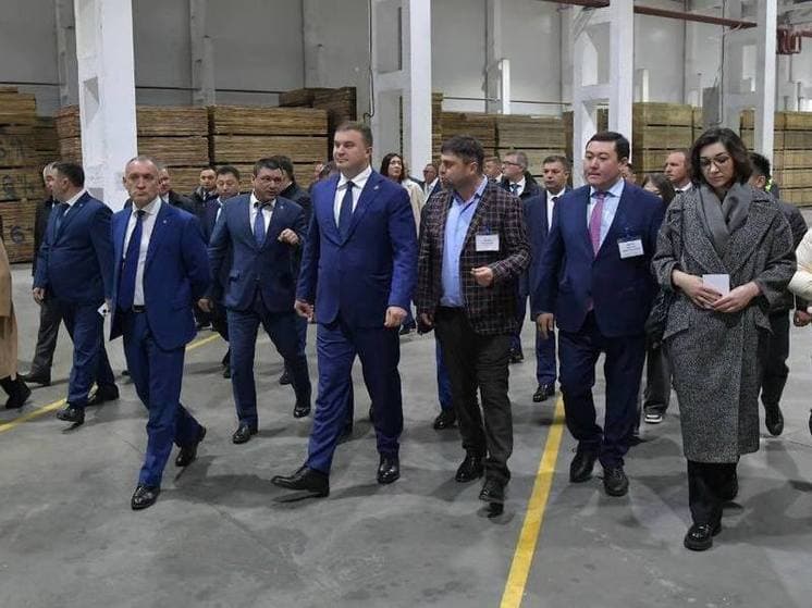 Когда теплоход отправится в Казахстан?