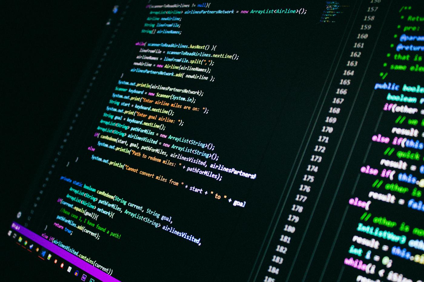 Молодежь будут бесплатно обучать IT и ИИ-профессиям