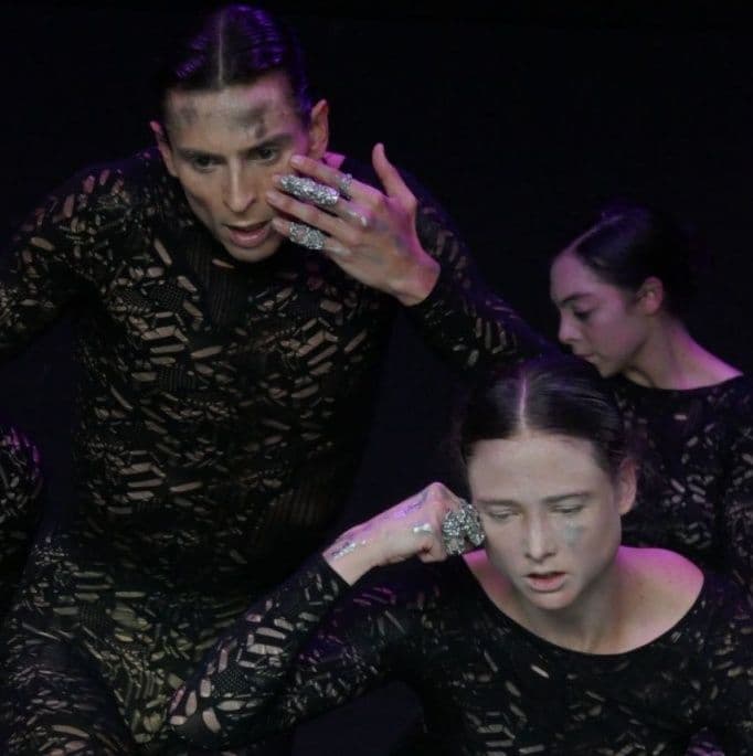 Мощные и загадочные