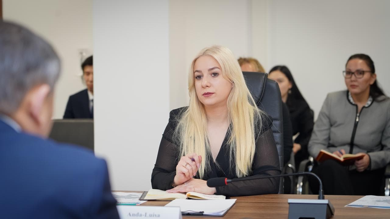 Демография Казахстана и качество образования обсуждались на встрече в КазГАСА