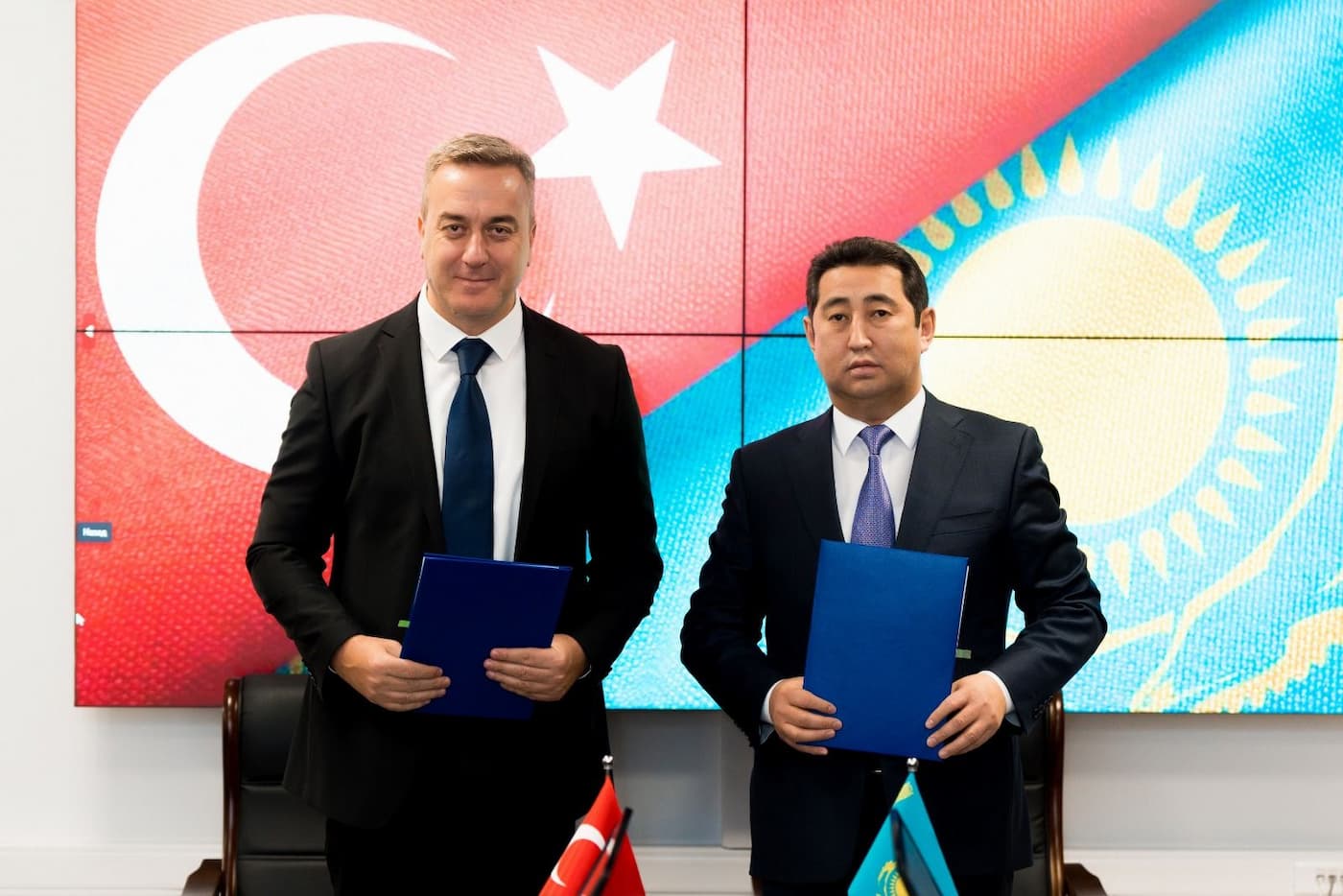 Coca-Cola Içecek и Минсельхоз РК подписали соглашение о строительстве завода в Актобе