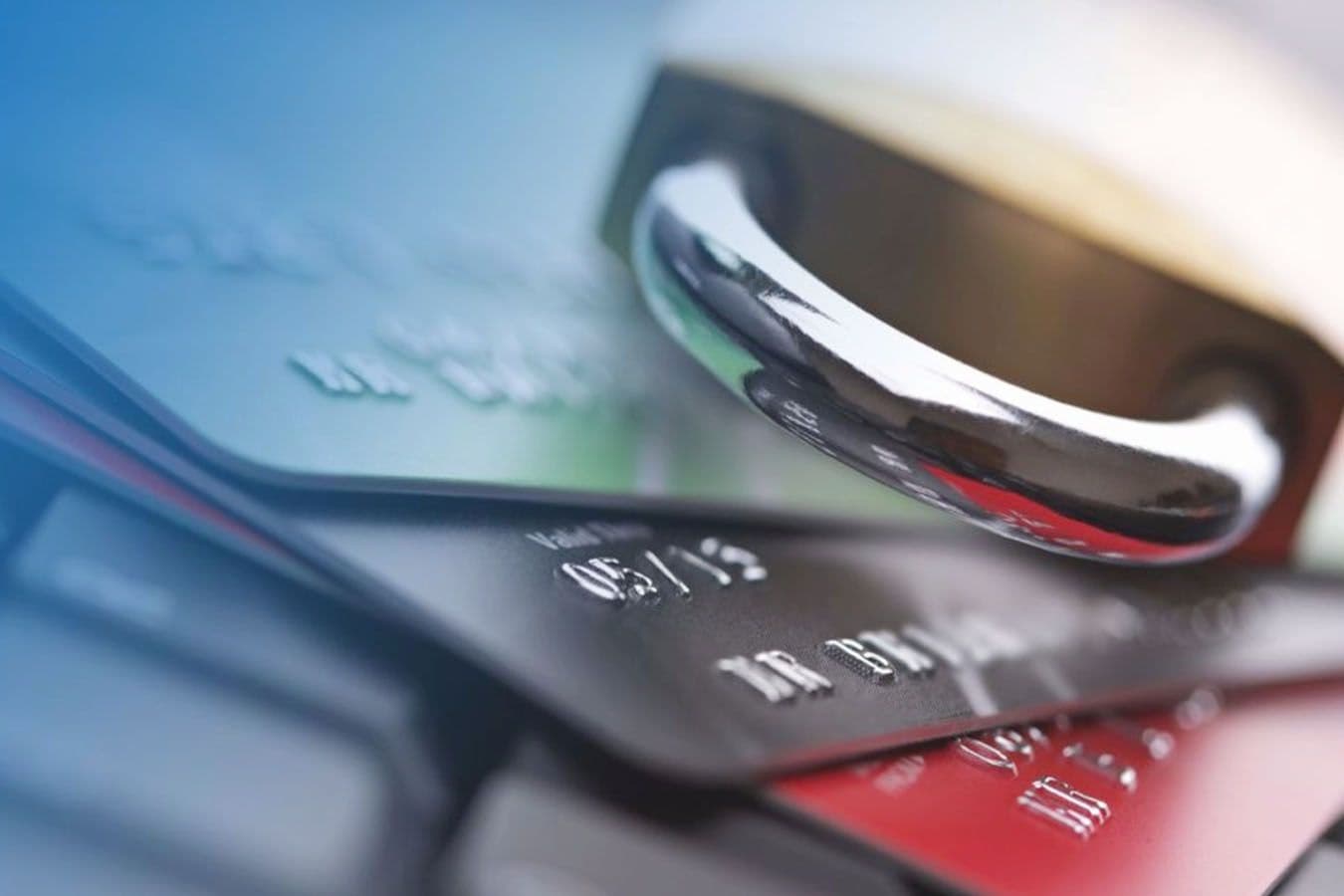 Блокировать нельзя оставить